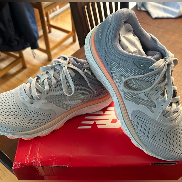 New Balance Shoes - New Balance Women's Gray Running Shoes- New in Box size 8 medium width